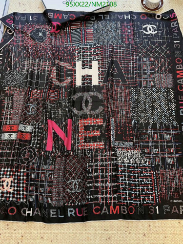 Elegant Chanel Cashmere Silk Scarf - Iconic Design, 140x140cm