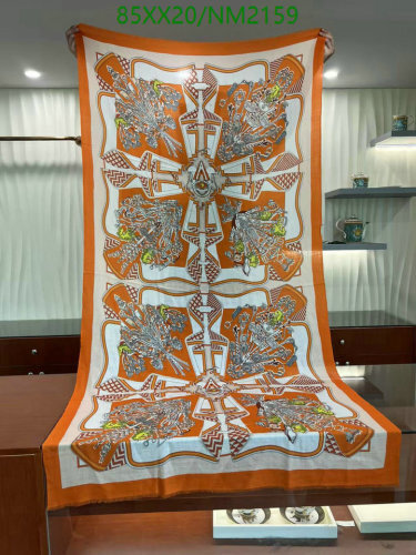 Elegant Hermès Cashmere Scarf - NM2159, 110-200cm, Orange and White