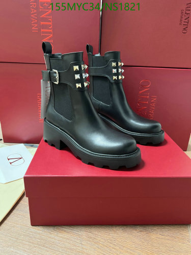 Valentino Garavani Women's Black Leather Studded Ankle Boots, Size EU35-EU40 6 Valentino Garavani Studded Chelsea Boots - Cowhide & Lambskin Leather