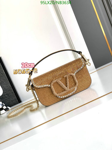 Valentino Garavani VLogo Chain Shoulder Bag Gold Genuine Leather 20 x 11 x 5 cm