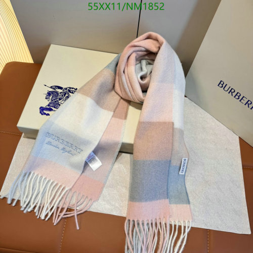 Burberry Cashmere Scarf in Pink Check, 30-180cm - A Timeless Accessory