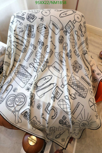 Elegant Chanel Cashmere and Silk Scarf - Iconic Design, 140x140cm