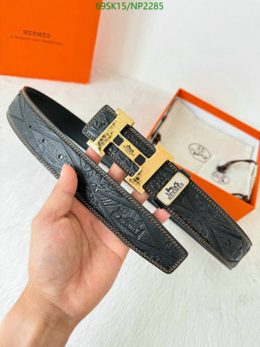 Hermes Black Cowhide Belt with Gold H Buckle, 3.5cm Width