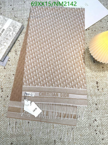 Christian Dior Cashmere Scarf, 180cm - Elegant Oblique Pattern, Luxurious Warmth