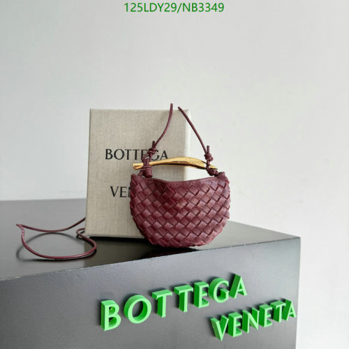 Bottega Veneta Mini Jodie Bag in Burgundy Intrecciato Leather - 10 x 7 x 1.5 cm