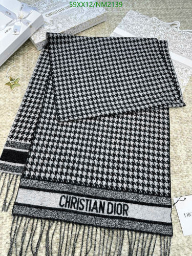 Christian Dior Scarf, Warm Cashmere Houndstooth Pattern , 45-200cm