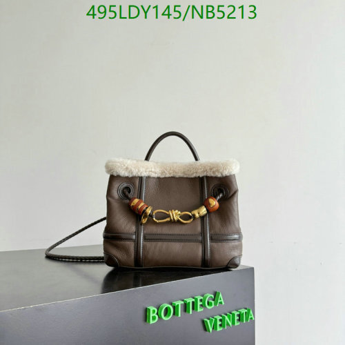 Bottega Veneta Brown Leather & Lambswool Top Handle Bag - 25x22x10cm