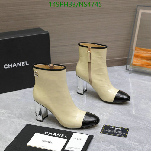 Elegant Women's Ankle Boots with Leather Sole and Stylish Block Heel