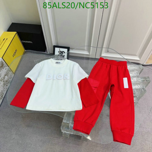 Dior Kids' Two-Piece Outfit - Stylish T-Shirt and Red Sweatpants Set 2 Dior Kids' Two-Piece Outfit - Stylish T-Shirt and Red Sweatpants Set