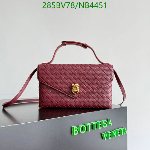 Bottega Veneta Women's Burgundy Intrecciato Leather Crossbody Bag 25 x 16 x 5.5 CM