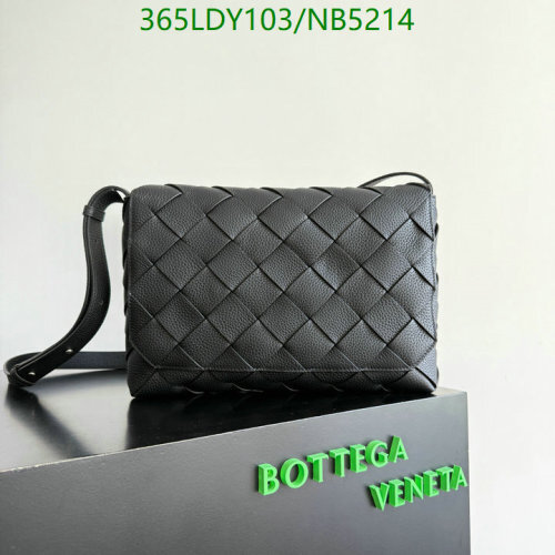 Bottega Veneta 815796 Black Genuine Leather Crossbody Bag 32*21.5*5CM