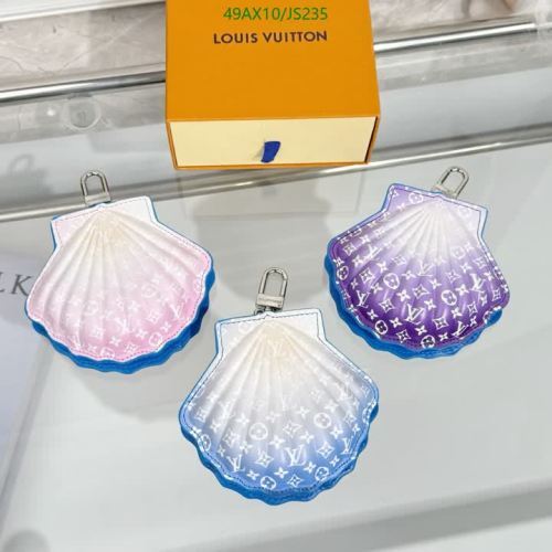 Louis Vuitton Shell Key Chain Pendant, Fashionable Bag Charm, JS235
