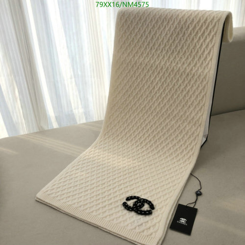 Elegant Cashmere Scarf with Iconic Logo, Soft & Warm Fashion Scarf 32-170CM