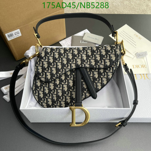 Dior Saddle Bag Oblique Embroidery, 25.5 cm, Model M0455, perfect for everyday 7 Dior Saddle Bag Oblique Embroidery, 25.5 cm, Model M0455, perfect for everyday