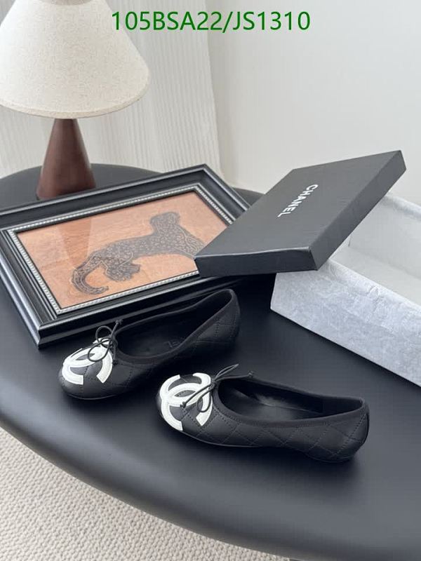 Chanel Women's Black Sheepskin Ballet Flats with White CC Logo - Size EU35-43 7 Chanel Women's Black Sheepskin Ballet Flats with White CC Logo - Size EU35-43