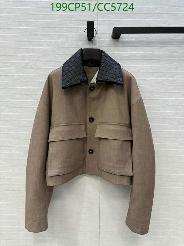 Bottega Veneta Cropped Cotton-Wool Blend Jacket with Intrecciato Leather Collar 5 Bottega Veneta Cropped Cotton-Wool Blend Jacket with Intrecciato Leather Collar