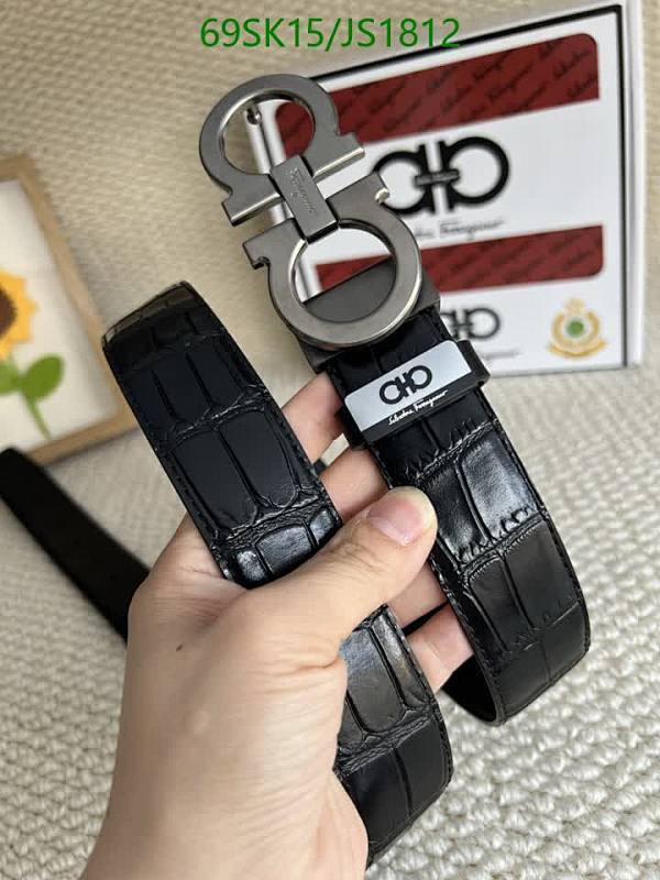 Salvatore Ferragamo Men's Black Leather Belt with Signature Buckle