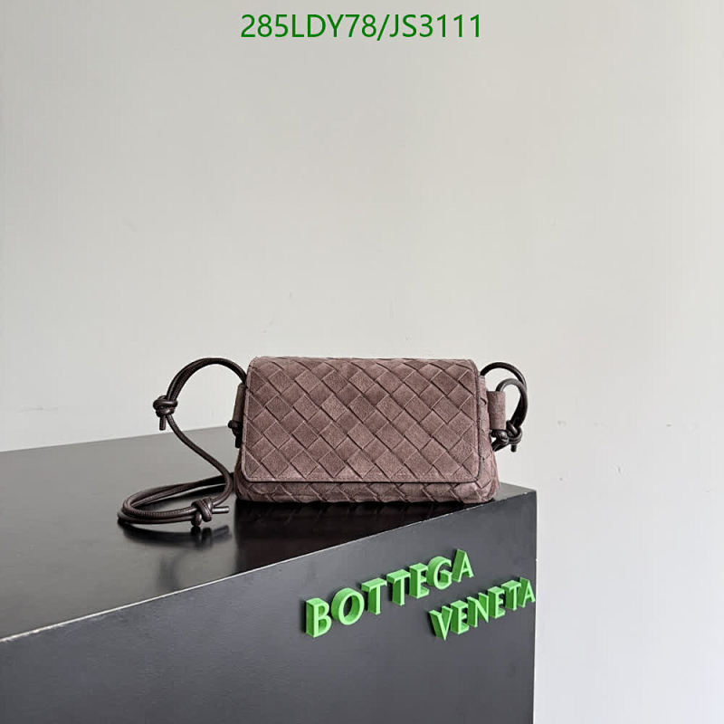 Bottega Veneta Brown Intrecciato Leather Crossbody Bag - Model 843893