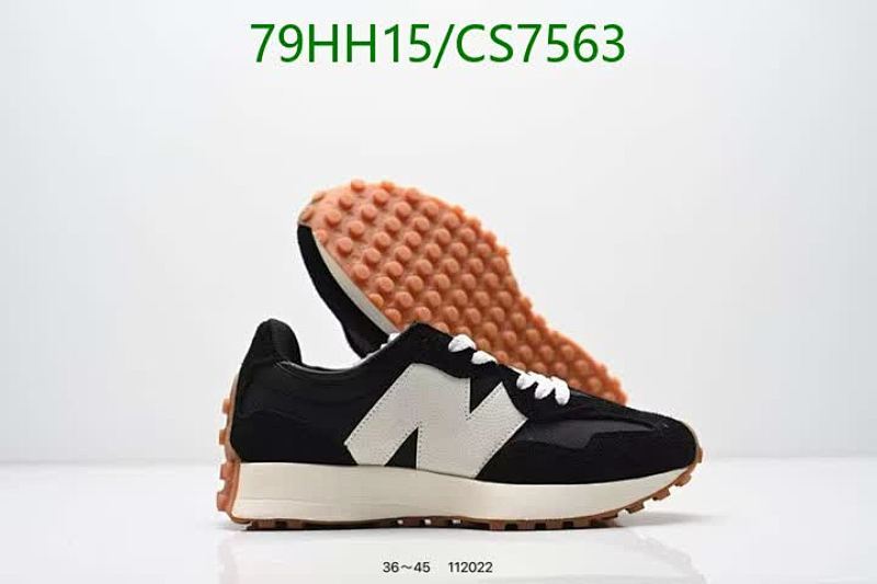 New Balance 327 Men's Black and White Suede & Nylon Lace-Up Sneakers