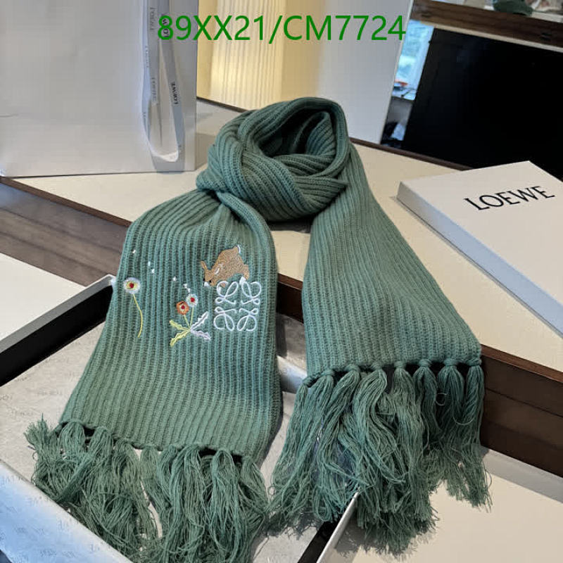 Loewe Green Cashmere Scarf with Embroidery and Tassels - 30-200 CM