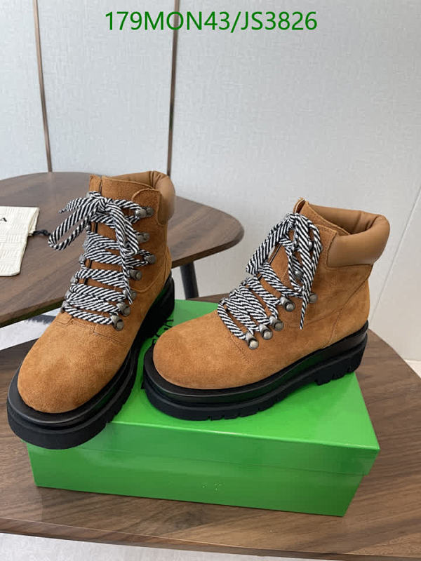 Bottega Veneta Women's Suede Ankle Boots with Chunky Platform Sole