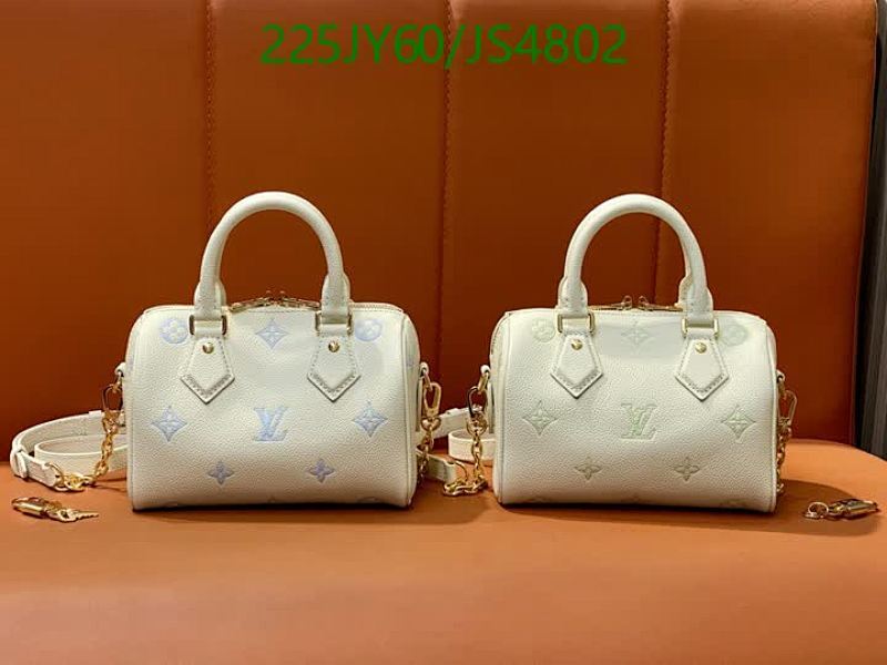 Louis Vuitton Speedy Bandouliere 20 in White Leather with Embossed Monogram
