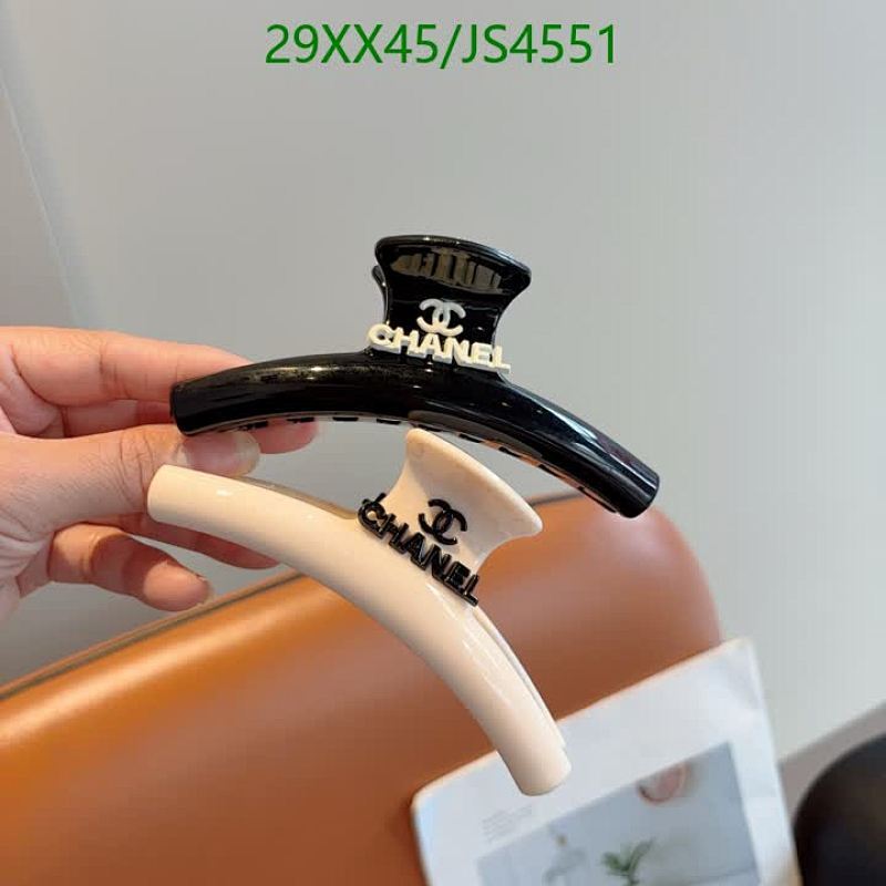 Elegant Hair Claw Clip with Classic Logo, Stylish Hair Styling Accessories