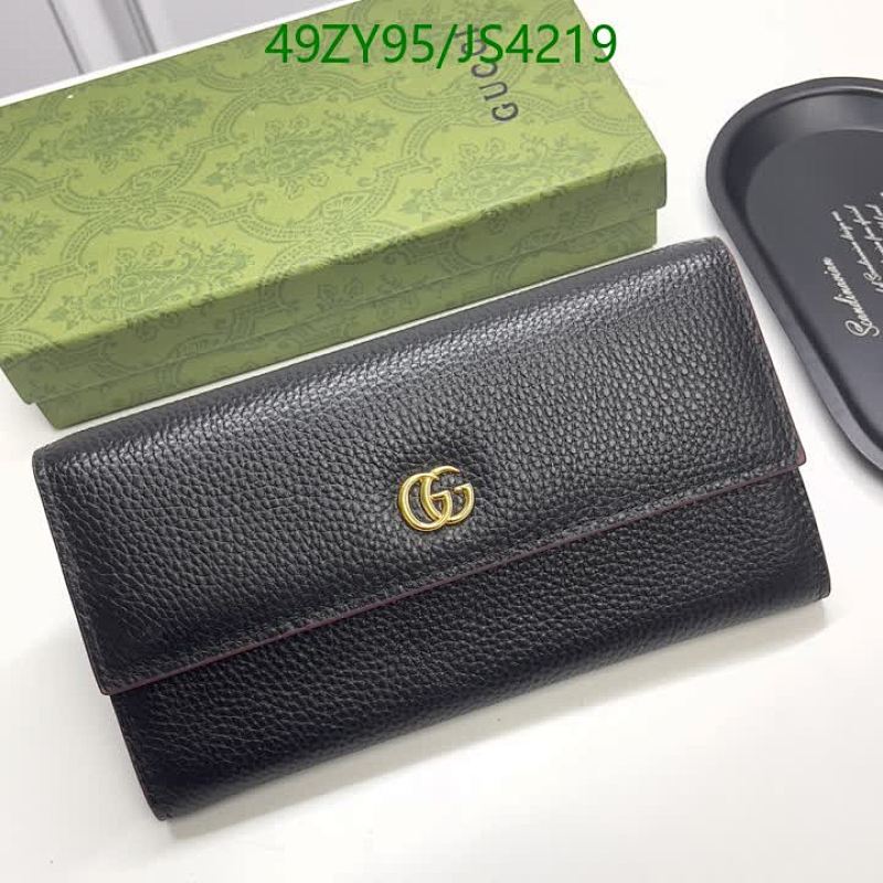 Gucci Leather Wallet Clutch with Flap Closure and GG Logo - Black
