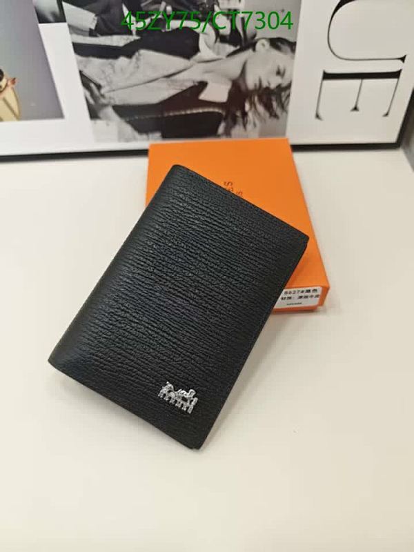 Elegant Hermes Genuine Leather Bifold Wallet - Compact and Stylish CT7304