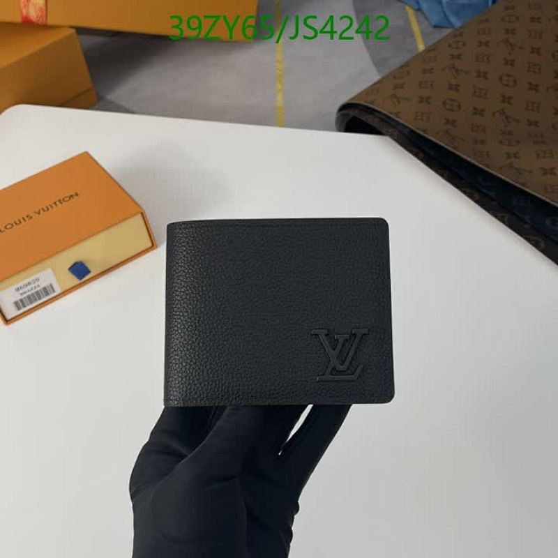 Louis Vuitton Black Leather Wallet, Compact and Stylish - Model 69829