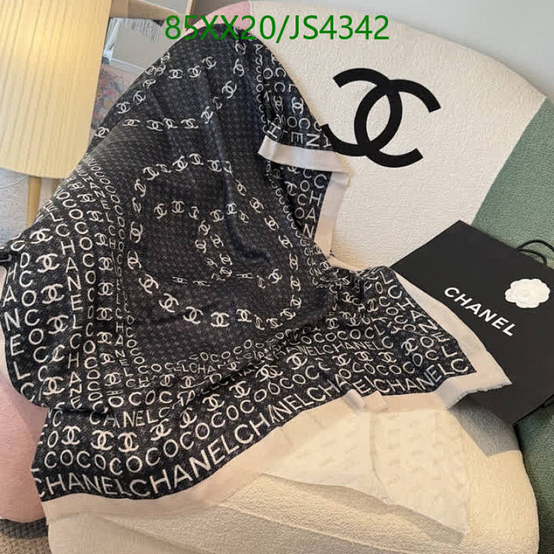 Elegant Chanel Cashmere Scarf, Classic Logo Design, 110-200 CM 6 Elegant Chanel Cashmere Scarf, Classic Logo Design, 110-200 CM