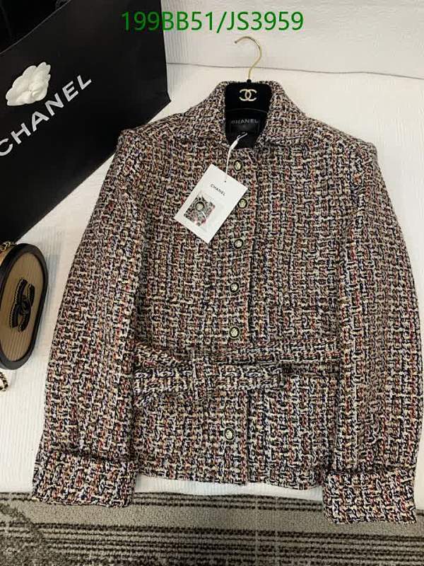 Elegant Chanel Tweed Jacket - Classic Design, Timeless Style - Shop Now!