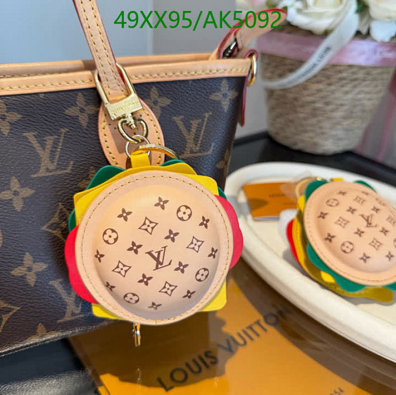 Louis Vuitton Key Chain Pendant Cute Burger, Stylish Bag Charm, AK5092