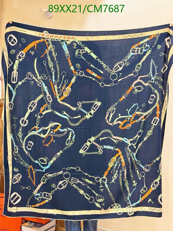 Elegant Hermes Silk Cashmere Scarf - 140x140cm, Timeless Design, Luxurious Feel