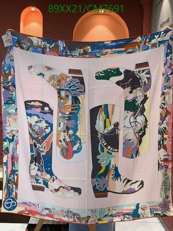 Elegant Hermès Silk Cashmere Scarf, 140x140cm - Sophisticated Design