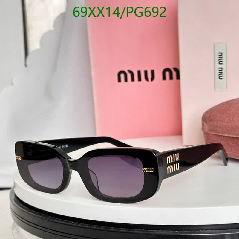 Miu Miu PG692 Black Rectangular Women's Sunglasses | 50-23-145