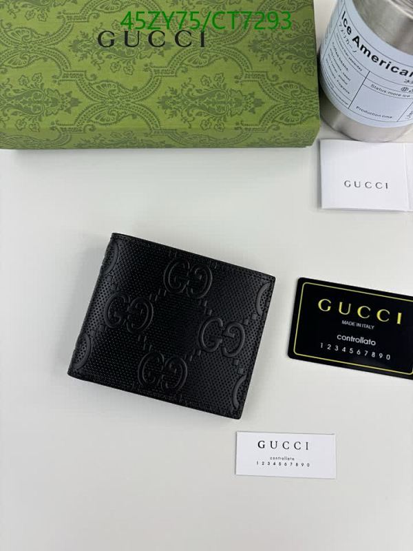 Gucci Black Leather Wallet with Embossed GG Motif - Compact & Stylish
