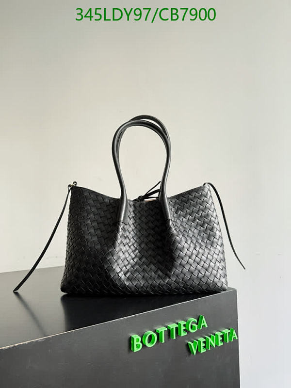 Bottega Veneta Reversible Leather Tote Bag, 34*20*14CM, Black