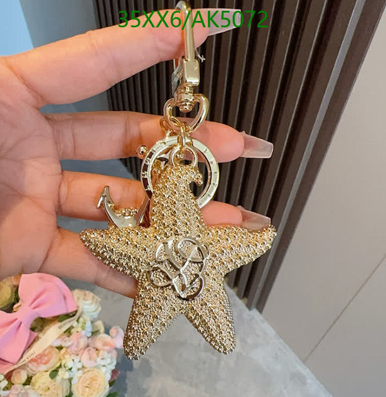 Louis Vuitton Gold Starfish Key Chain Pendant, Stylish Bag Charm AK5072