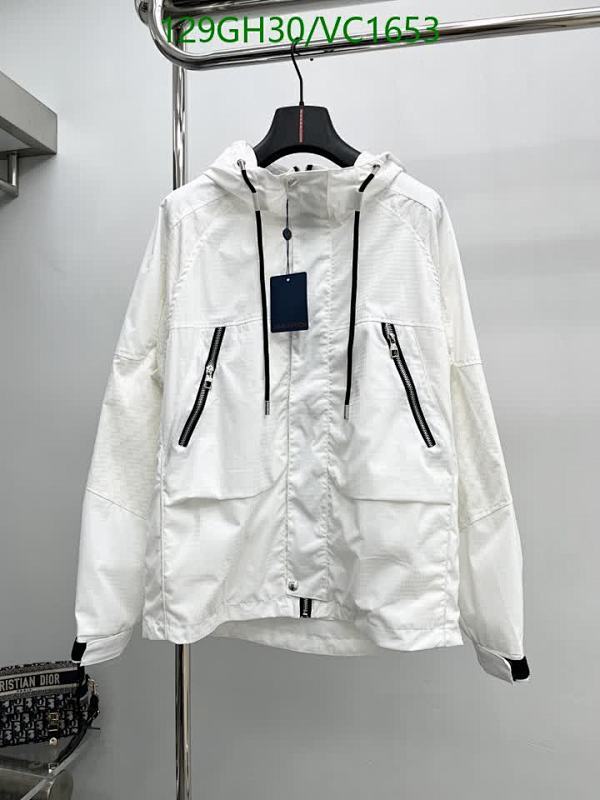Louis Vuitton Lightweight White Windbreaker Jacket for Men - Stylish & Durable