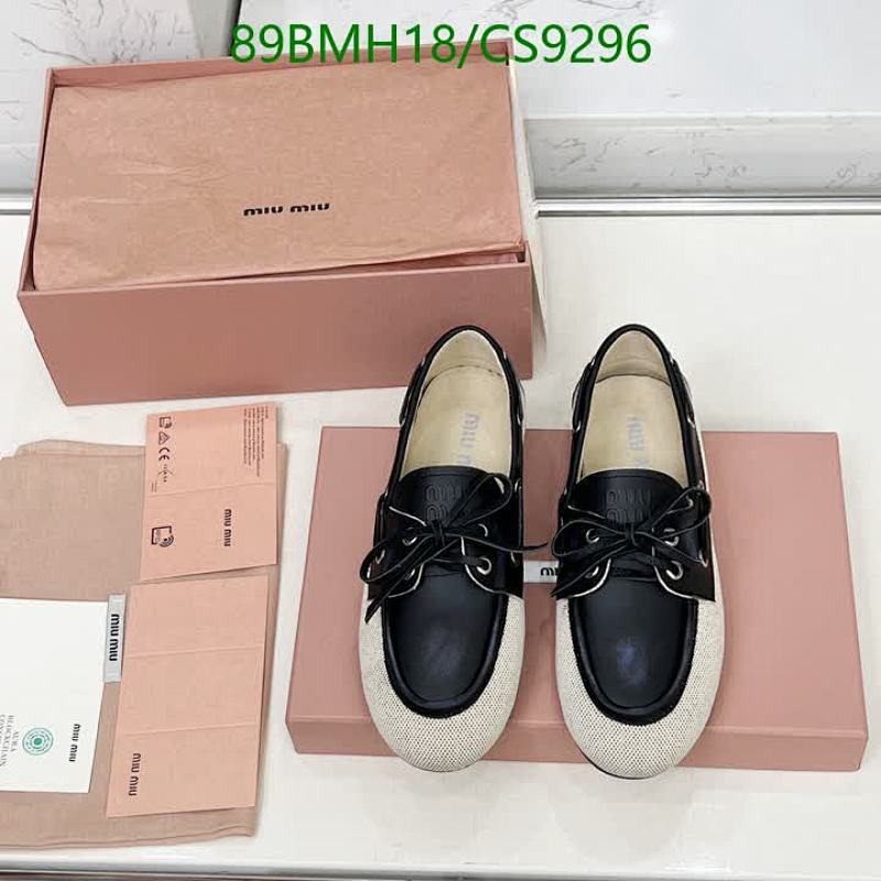 Miu Miu Women's Black and White Leather Boat Shoes - EU 35-41
