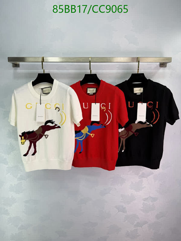 Gucci Wool Knit Short Sleeve Sweater with Horse Motif - Available in S-L