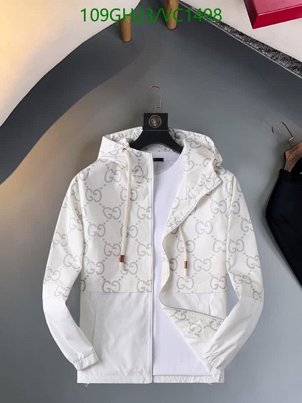 Gucci Men's GG Logo Hooded Windbreaker Jacket - Lightweight & Stylish Outerwear