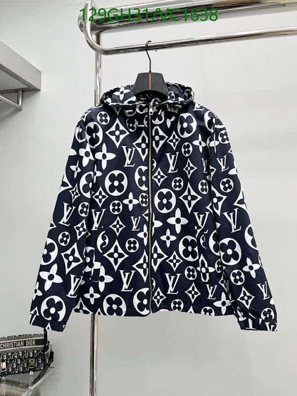 Louis Vuitton Monogram Windbreaker Jacket - Stylish Hooded Outerwear for Men