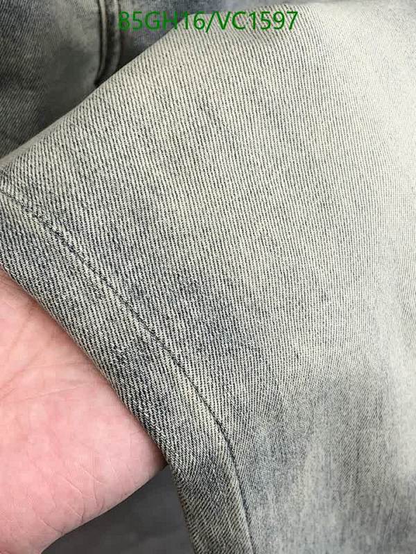 Louis Vuitton Stylish Distressed Denim Jeans - Comfortable & Durable