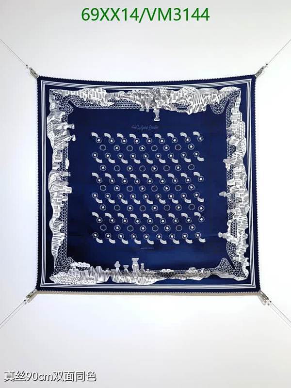 Hermes Luxurious Real Silk Scarf - 90x90cm Elegant Square Design for Women