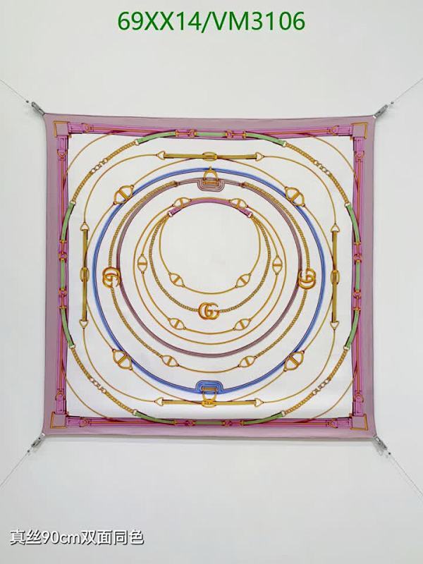 Gucci VM3106 Real Silk Scarf - Elegant 90x90cm Equestrian Chain Print
