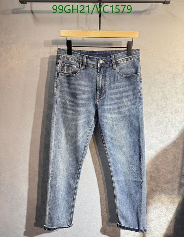 Loro Piana Men's Classic Light Wash Denim Jeans - Comfortable & Stylish