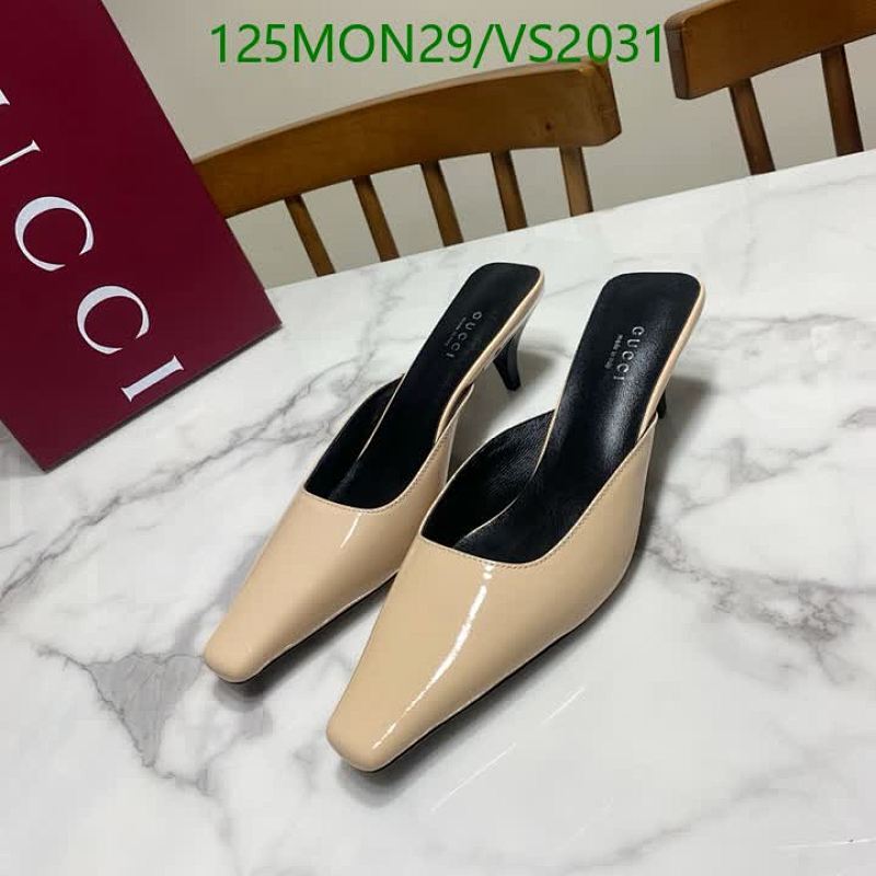 Products 44 Gucci Women's Patent Leather Mules - Chic Slip-On Heels for Elegant Style