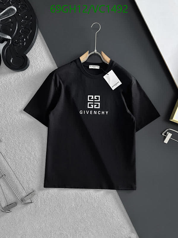 Givenchy Men's Black Crew Neck T-Shirt with Signature Logo Print